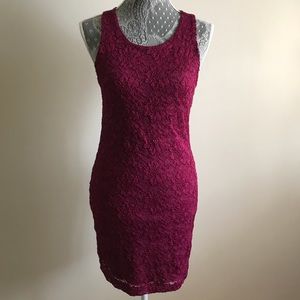 Dress w Floral Detail